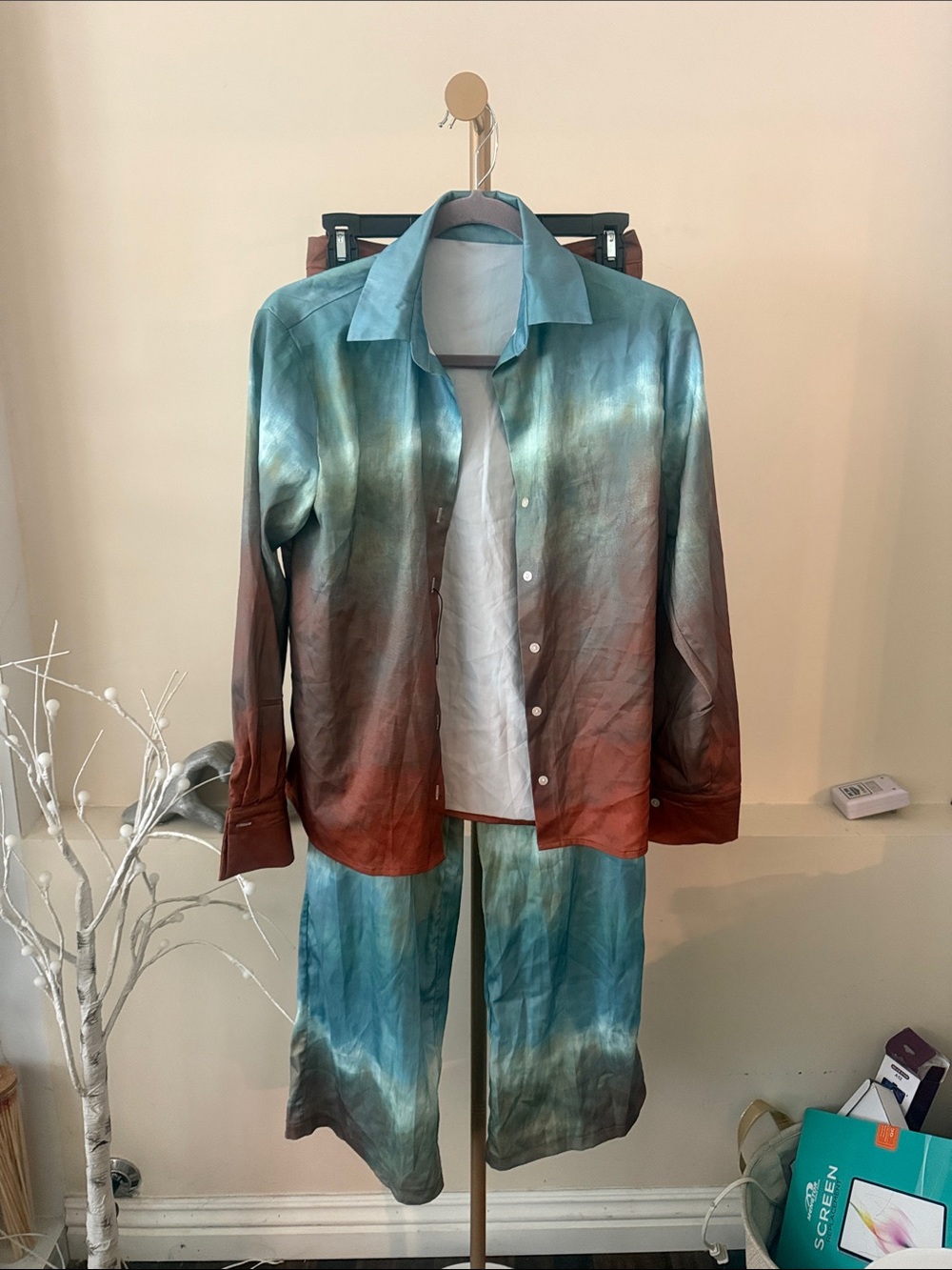 Micas nwot Tie-Dye Satin Button-Up Shirt & Matching Pants - Teal, Brown, Rust
